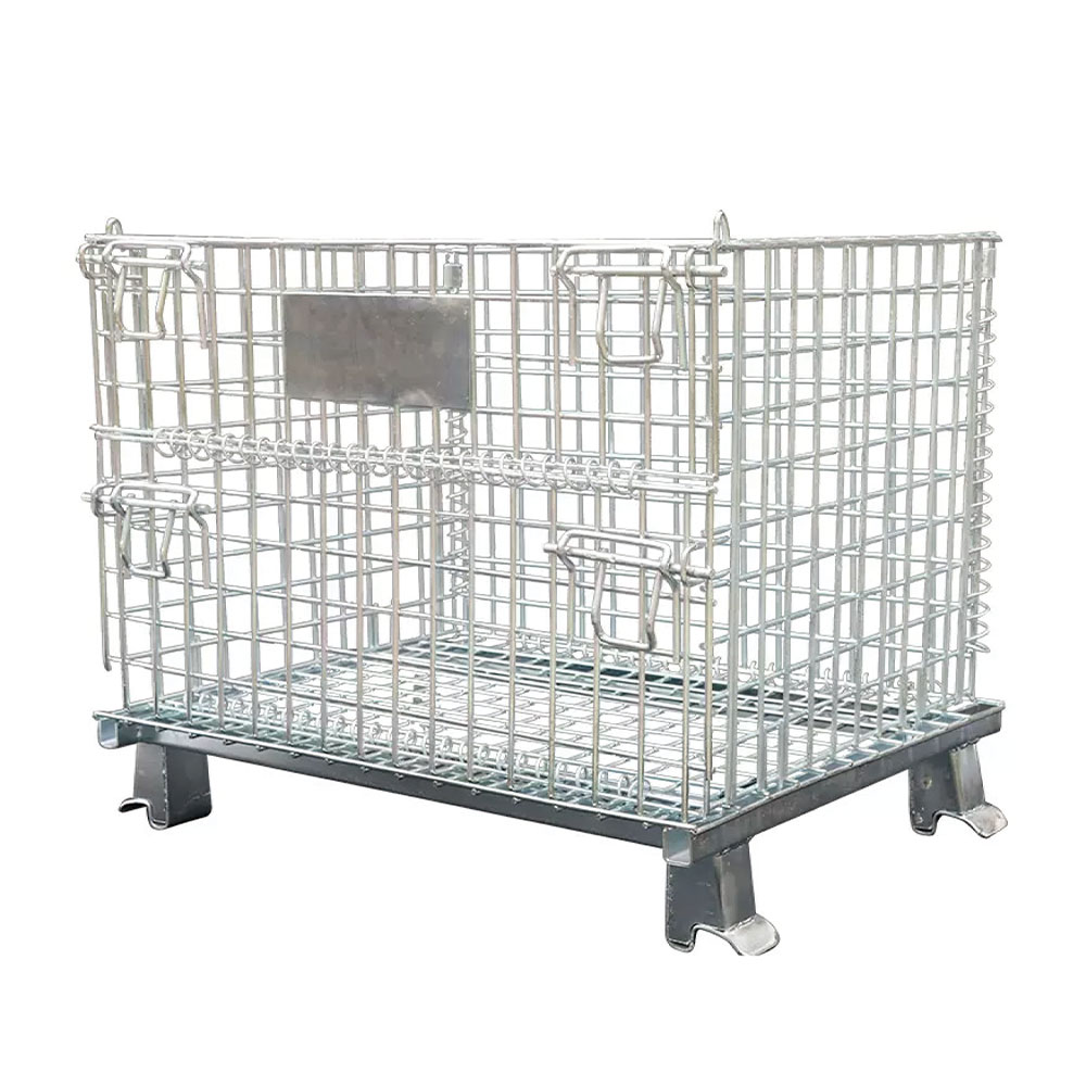 How does the mesh size contribute to even weight distribution within the storage cage?